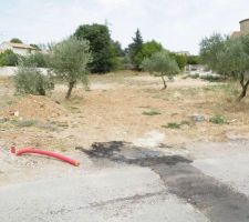 Vue d'entr&eacute;e de notre terrain