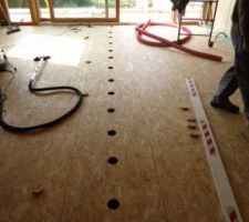 Réalisation des trous pour l'insufflation du plancher