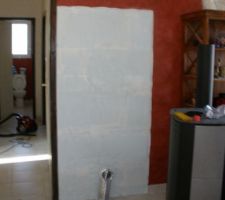 Le carrelage précédent ne me plaisait pas vraiment, donc en recommence