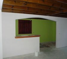 Vue sur cuisine depuis salon