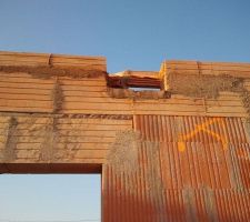 Retouche de la maçonnerie...Vive le rafistolage !