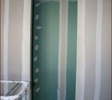 Chambre 1 (vue sur salle d'eau)
