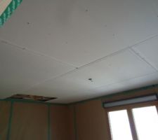 Pose des plaques, dans la chambre RDC