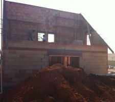 Ma&ccedil;onnerie termin&eacute;e tous les &eacute;tages sont mont&eacute;s