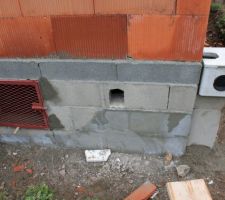 Trappe accès vide sanitaire et regard.