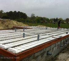 Tout est pret pour recevoir le b&eacute;ton. Encore merci &agrave; l'&eacute;quipe des ma&ccedil;ons pour m'avoir &eacute;cout&eacute; et modifi&eacute; quelques points.