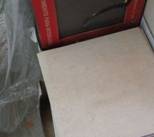 Carrelage toujours pas installé.
Cuisine.