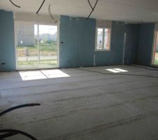 Vue sur salon / salle à mangé