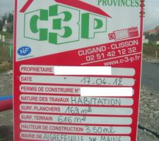 Et voici le fameux panneau qui va faire que tout va pouvoir commencer maintenant