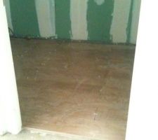 Carrelage fa&ccedil;on parquet sdb