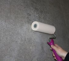 Application de la cire pour béton