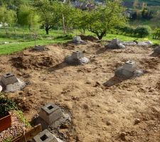 Mise en place de plots béton