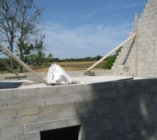 R&eacute;hausse de 2 parpaings des combles