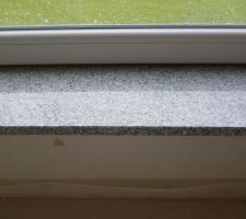Tablette de fenêtre en granit de couleur mouchetée (blanc, gris et noir)