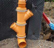 Préparation des évacuations des eaux usées   gouttières