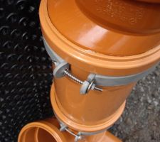 Bricolage à papa pour adapter les colliers, fabrication du vis spéciale
