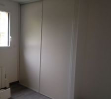 Placard dans notre chambre fait