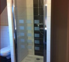 Pose de la porte de douche