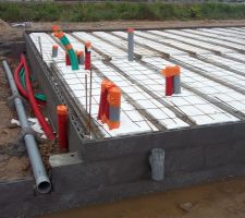 Y a des tuyaux partout