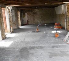 Vue sur la dalle de béton ,prise trop rapide la M..