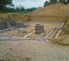 2 rangs d'agglos avant dallage