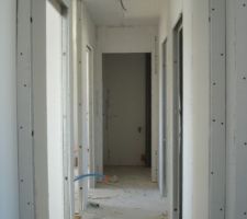 Couloir &eacute;tage.