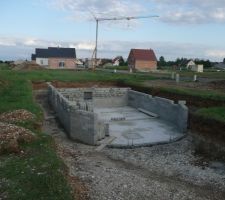 Encore 2-3 rangs à poser.