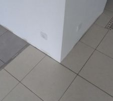 Vue sur les deux frises et la couleur des carrelages