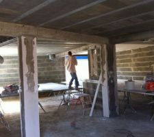 Plafond en cours de r&eacute;alisation...