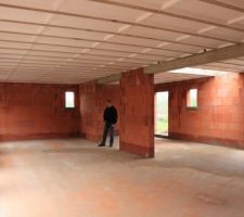 L'intérieur sans les soutiens et nettoyer.