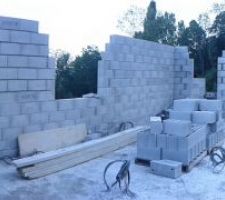 Elévation des murs du premier étage