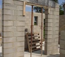 Murs porteurs dans la pi&egrave;ce de vie