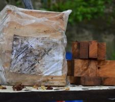 Les cales pour le montage des panneaux solaires (cales retrouvées dans un poubelle) - 1