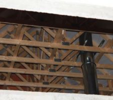 Haut du conduit de chemin&eacute;e