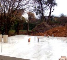 9 d&eacute;cembre 2011 ===> Coulage de la dalle de compression. |