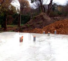 9 d&eacute;cembre 2011 ===> Coulage de la dalle de compression. |