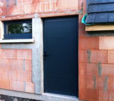 Retrait de l'échafaudage avant les second oeuvre