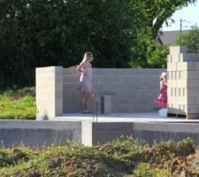 Le salon, me femme et ma fille