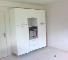 Montage cuisine Brico-Dépôt modèle NUBIA