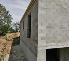 Vue de la gouttière pvc ...