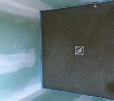 La chape fait pour la douche italienne