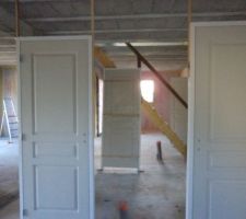 Pose des blocs-portes RDC