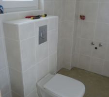 Salle d'eau du rez-de-chauss&eacute;e