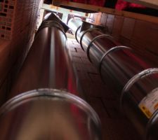 Les 2 conduits Poujoulat sont en place