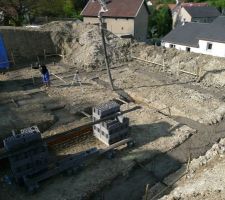 Bétonages de fondations avec 29m3 de béton livré et pompé sur place.