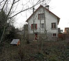 &agrave; l'achat, maison vue de derri&egrave;re