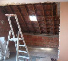 Chambre 1
démolition cloison OUEST
suppression isolation