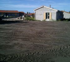 D&eacute;but du terrassement du terrain, ca y'est, c'est parti!