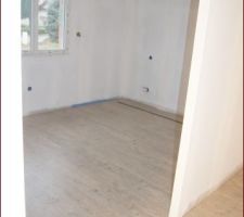 Et voila le travail presque terminé. Manque plus que les plinthes.