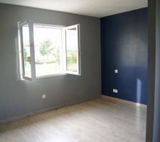 La chambre peinte, manque plus que la d&eacute;co =)